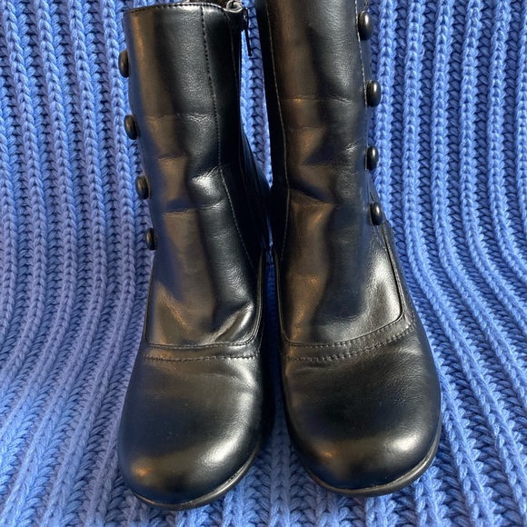 Aerosoles Plums Up 8.5 Ankle Boots - Picture 2 of 6